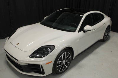 2025 Porsche Panamera 4