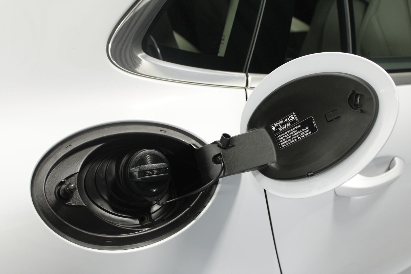 2025 Porsche Panamera 4