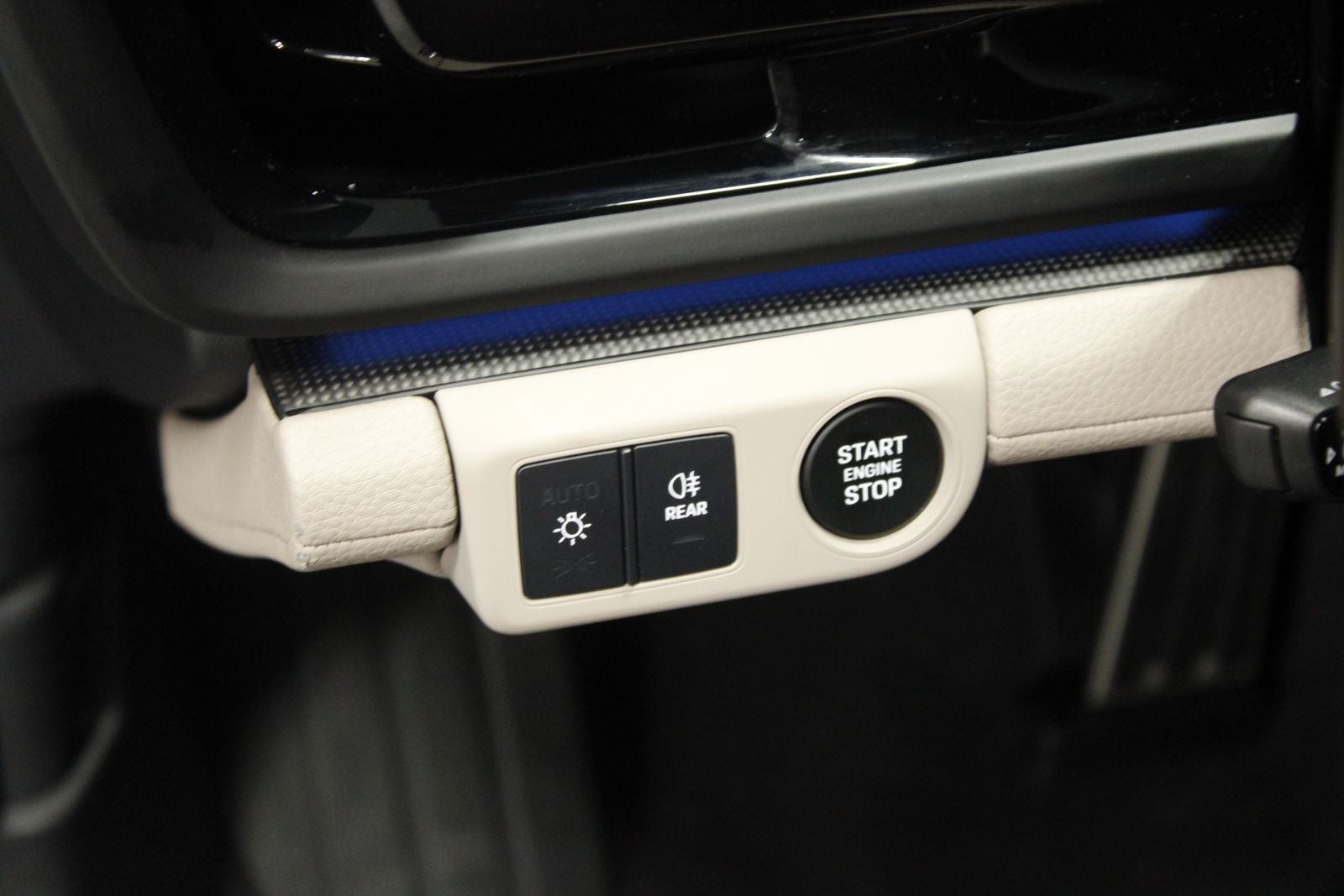 2025 Porsche Panamera 4