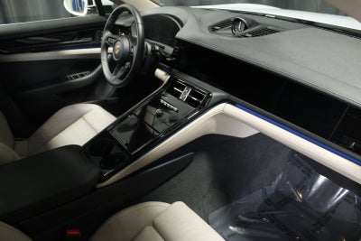 2025 Porsche Panamera 4