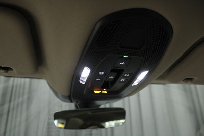 2025 Porsche Panamera 4