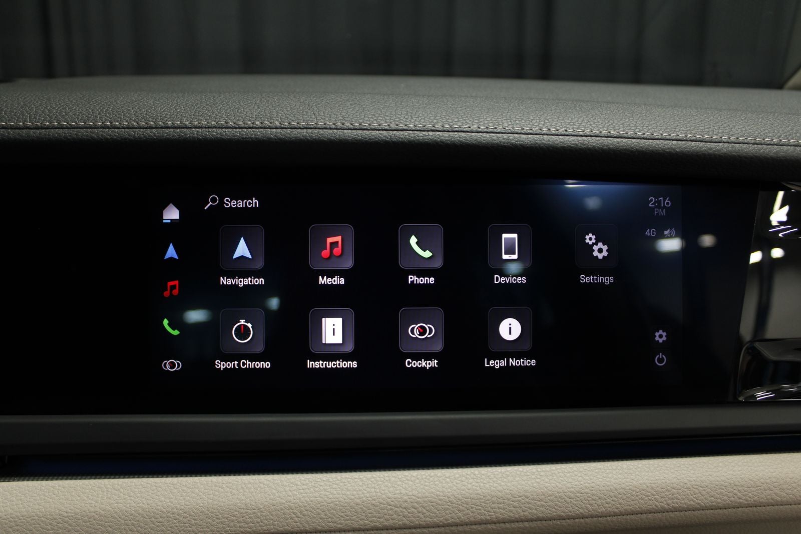 2025 Porsche Panamera 4