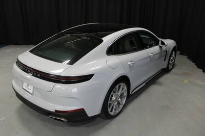 2025 Porsche Panamera 4
