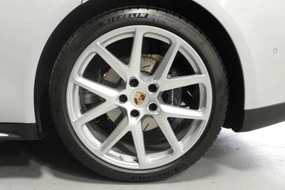 2025 Porsche Panamera 4