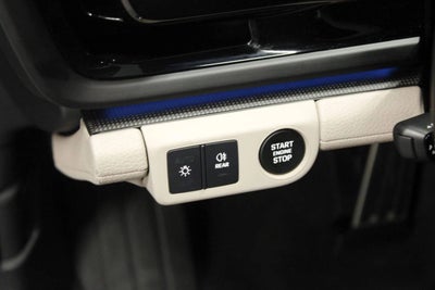 2025 Porsche Panamera 4