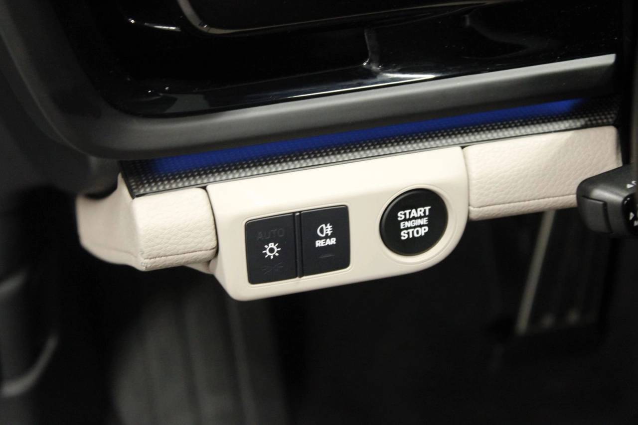 2025 Porsche Panamera 4