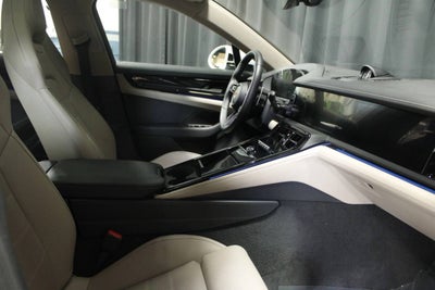 2025 Porsche Panamera 4