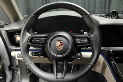 2025 Porsche Panamera 4