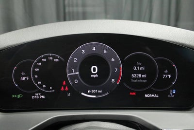 2025 Porsche Panamera 4