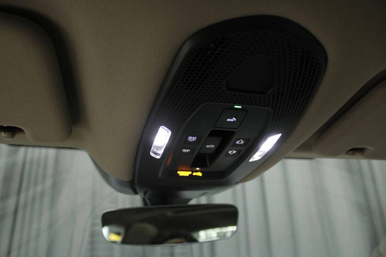 2025 Porsche Panamera 4