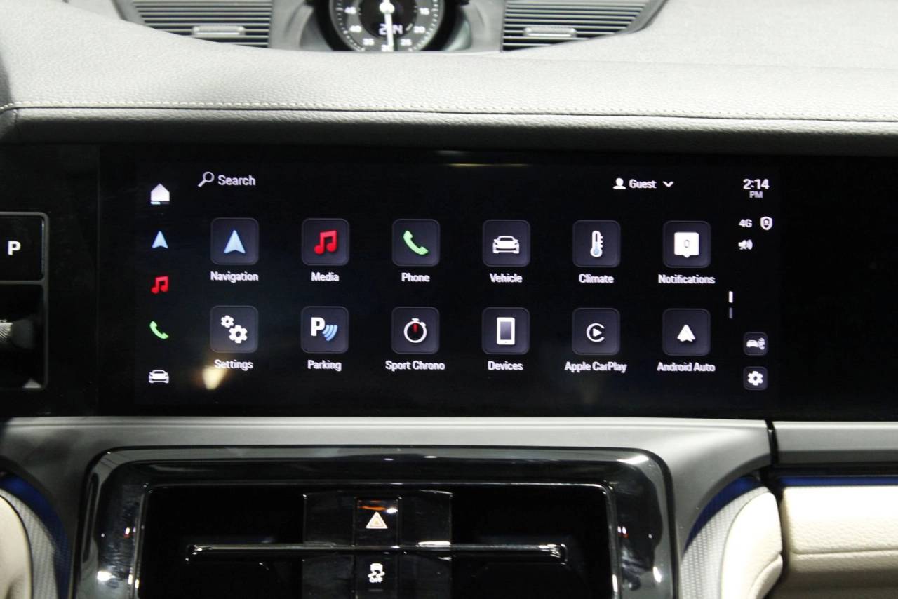 2025 Porsche Panamera 4