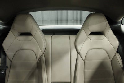 2025 Porsche Panamera 4