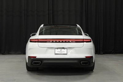2025 Porsche Panamera 4