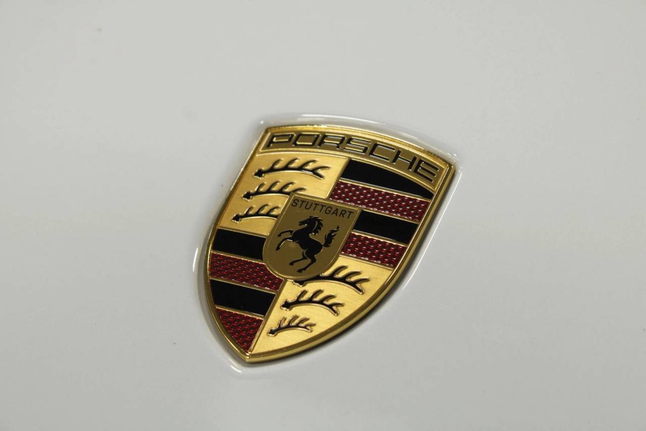 2025 Porsche Panamera 4