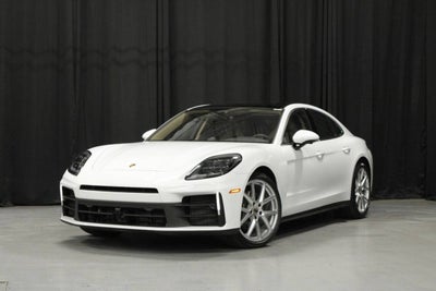 2025 Porsche Panamera 4