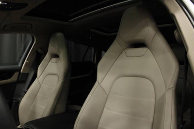 2025 Porsche Panamera 4