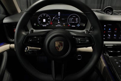 2025 Porsche Panamera 4