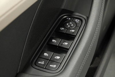 2025 Porsche Panamera 4