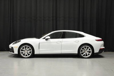 2025 Porsche Panamera 4