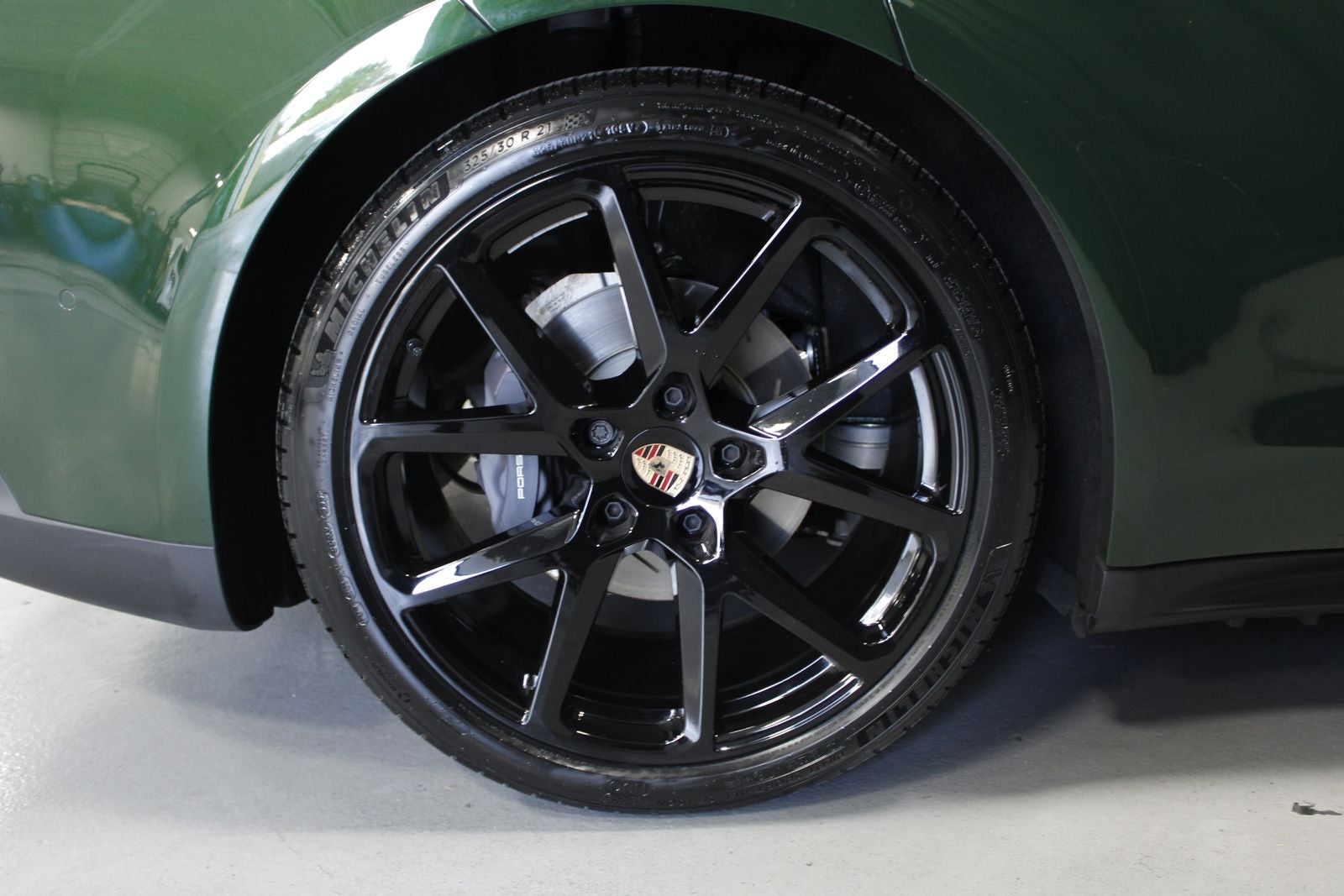 2025 Porsche Panamera 4