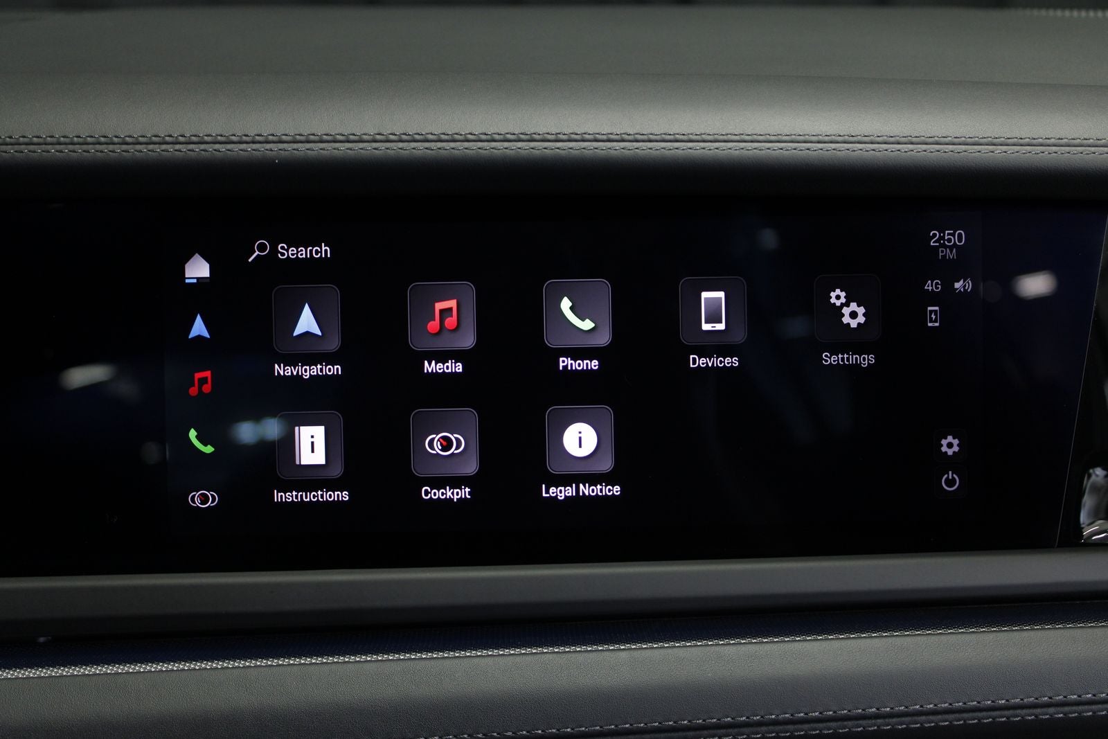 2025 Porsche Panamera 4