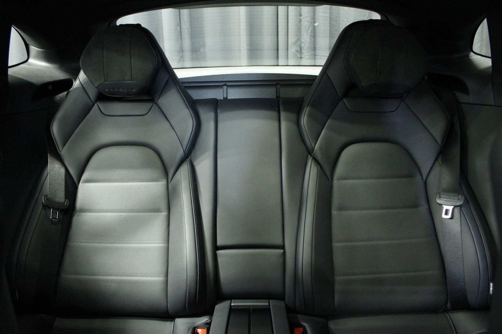 2025 Porsche Panamera 4