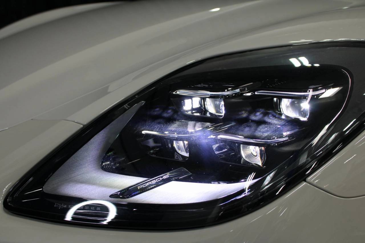 2025 Porsche Panamera 4