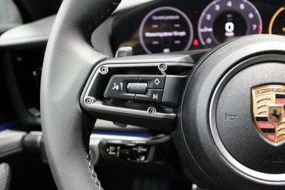 2025 Porsche Panamera 4