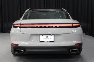 2025 Porsche Panamera 4