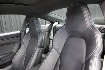 2024 Porsche 911 Carrera 4 GTS