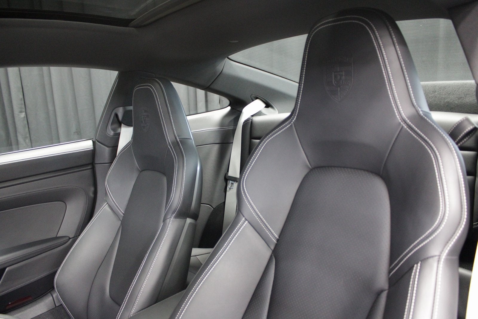 2024 Porsche 911 Carrera 4 GTS