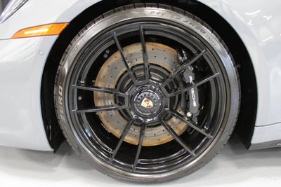 2024 Porsche 911 Carrera 4 GTS