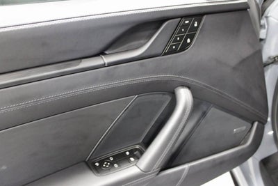 2024 Porsche 911 Carrera 4 GTS