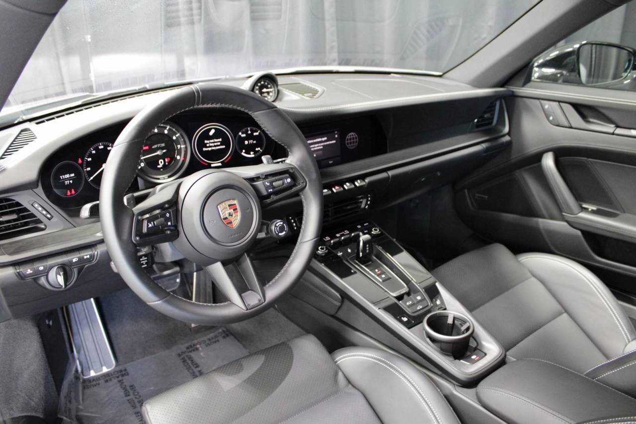 2024 Porsche 911 Carrera 4 GTS