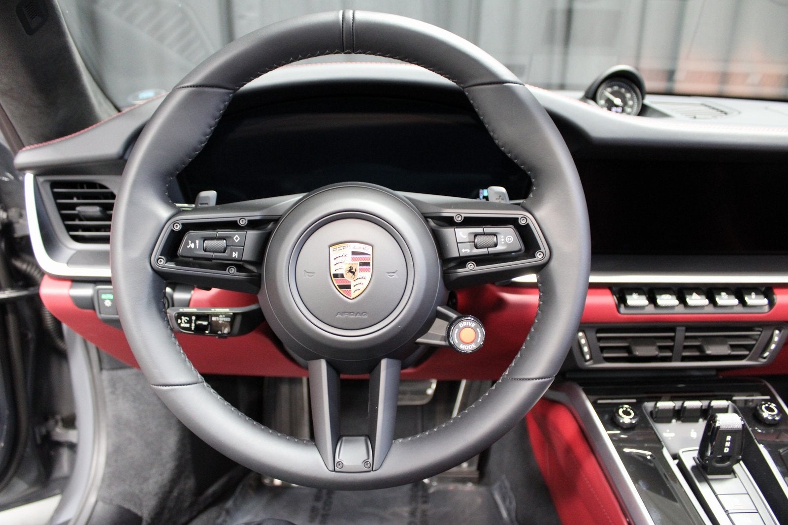 2026 Porsche 911 Carrera 4 GTS