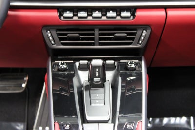 2026 Porsche 911 Carrera 4 GTS