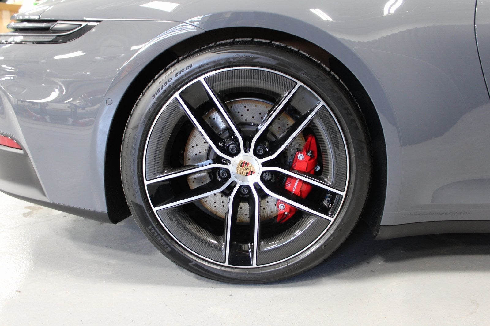 2026 Porsche 911 Carrera 4 GTS