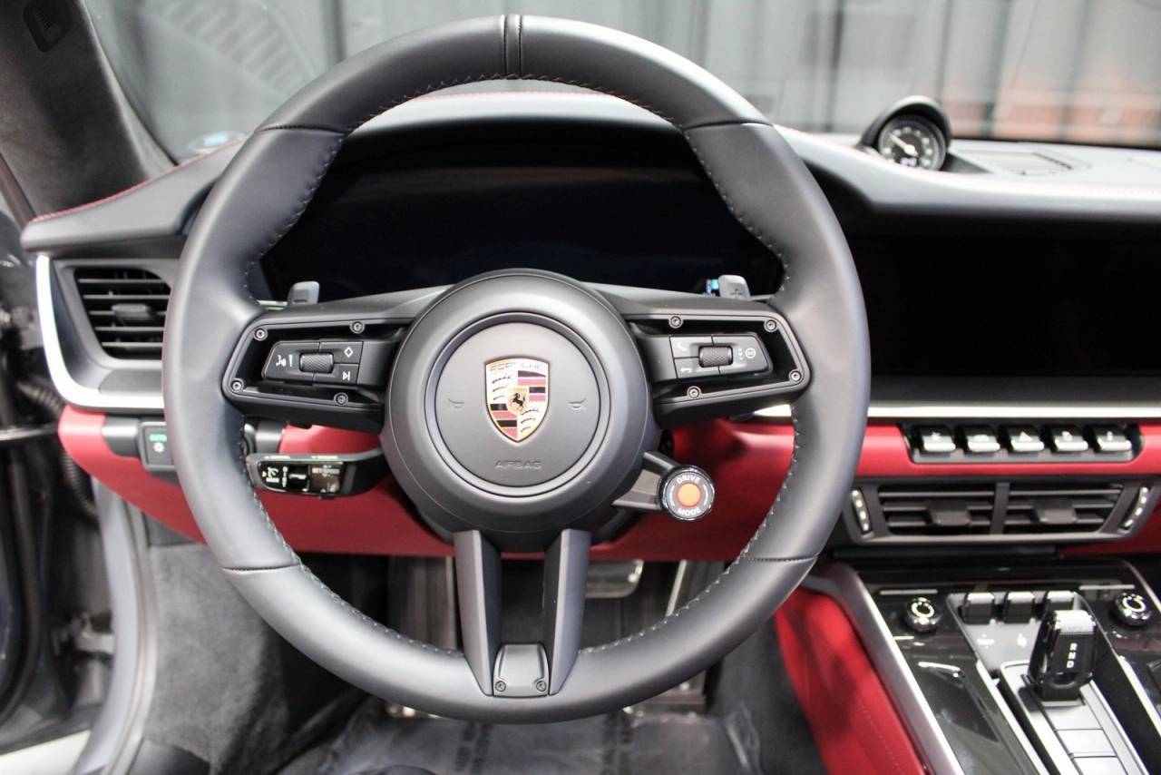 2026 Porsche 911 Carrera 4 GTS