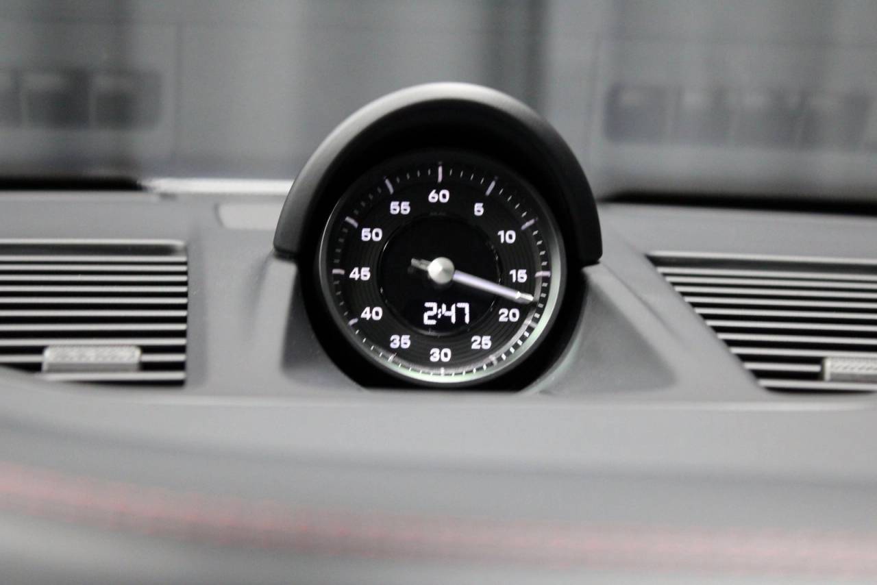 2026 Porsche 911 Carrera 4 GTS