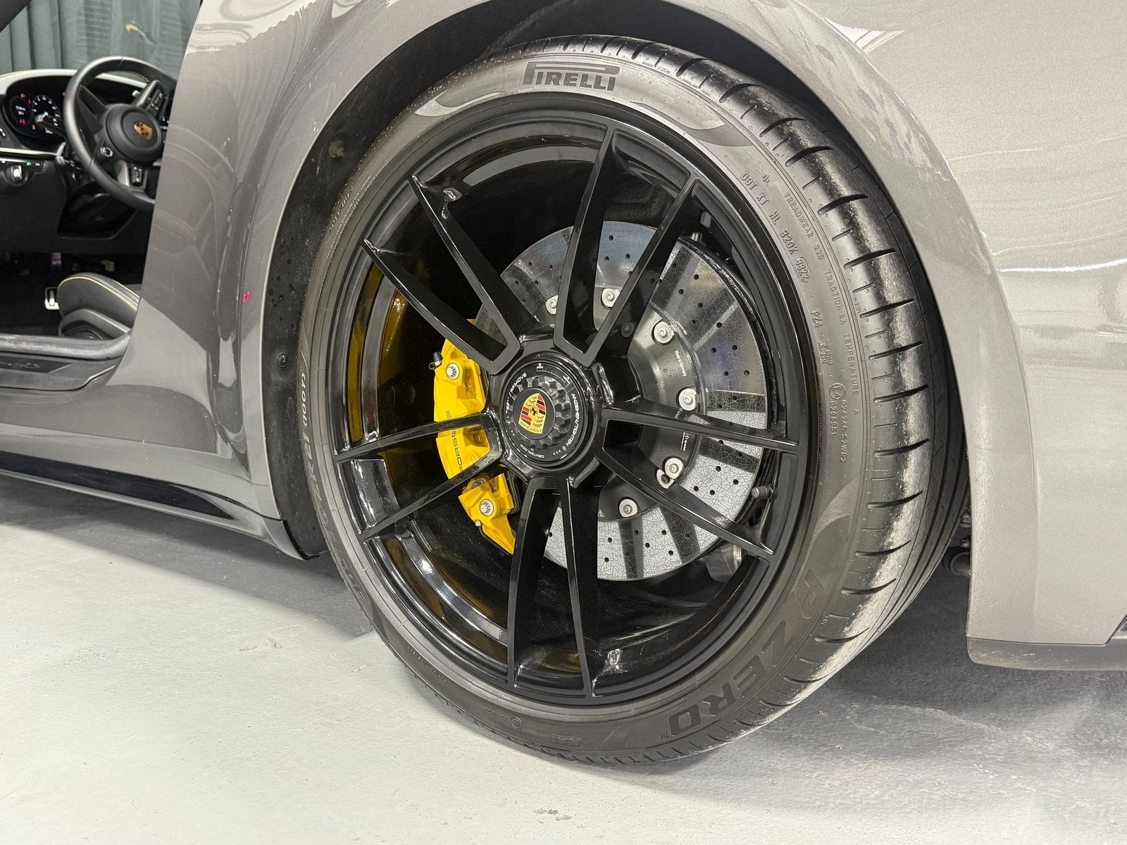 2023 Porsche 911 Carrera GTS