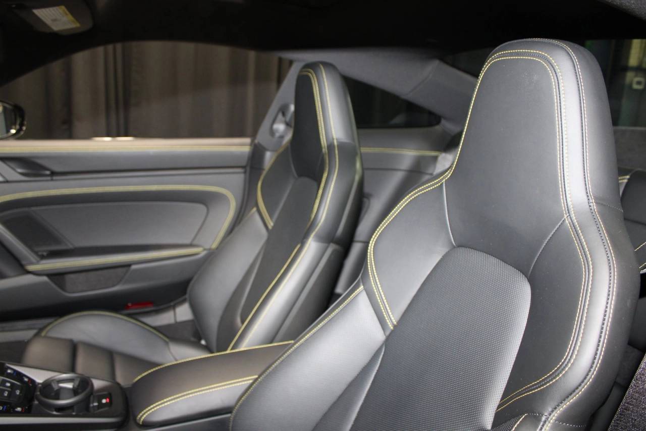 2023 Porsche 911 Carrera GTS