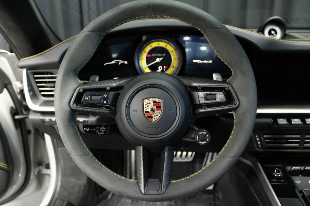 2025 Porsche 911 Turbo S
