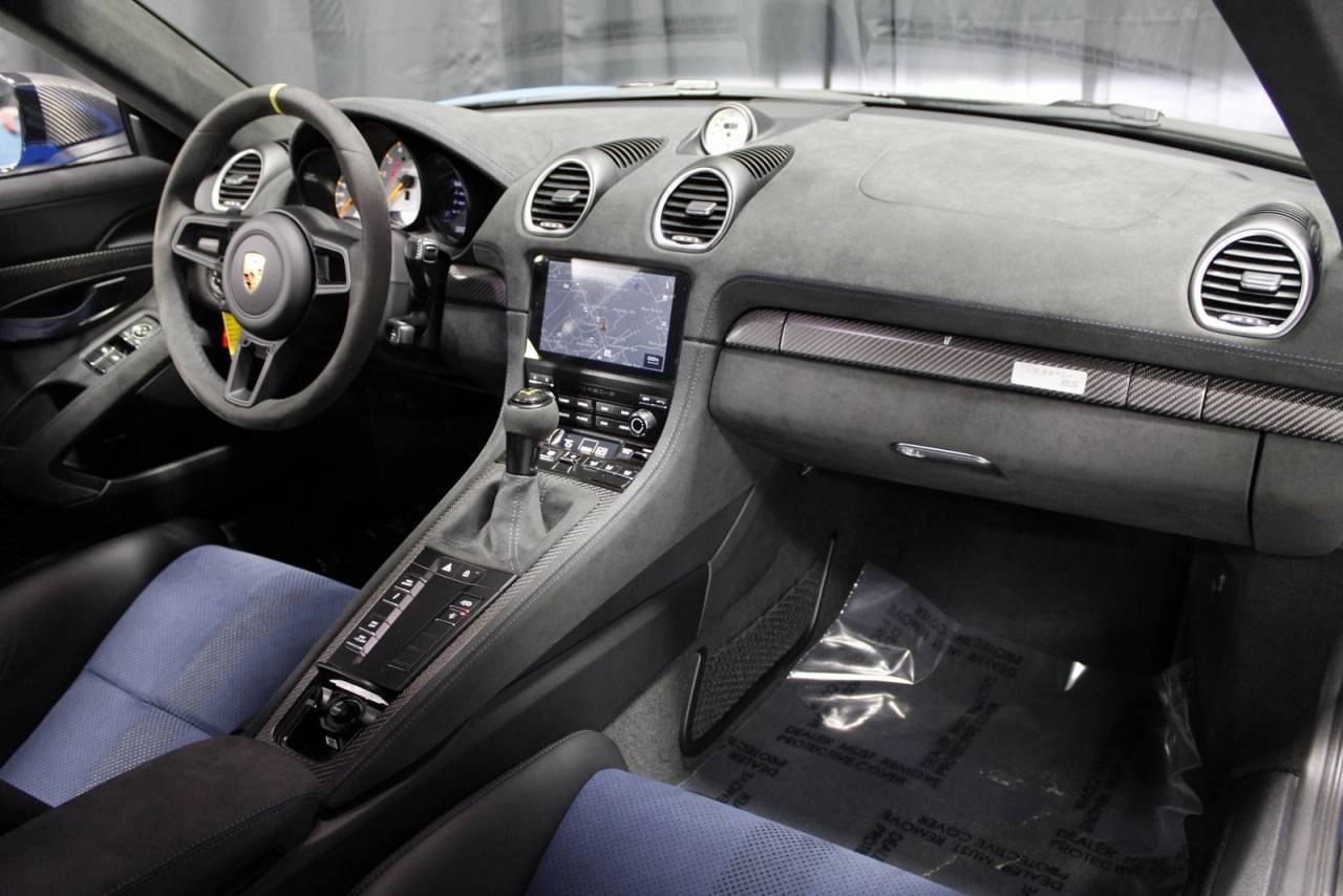 2025 Porsche 718 Cayman GT4 RS