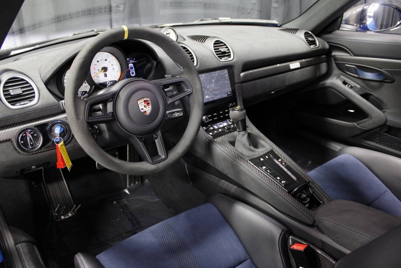 2025 Porsche 718 Cayman GT4 RS