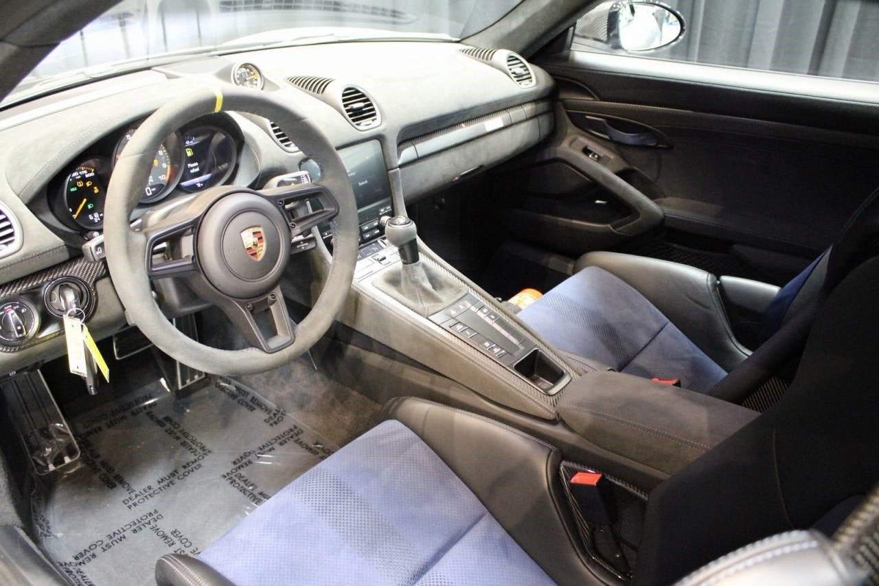 2025 Porsche 718 Cayman GT4 RS