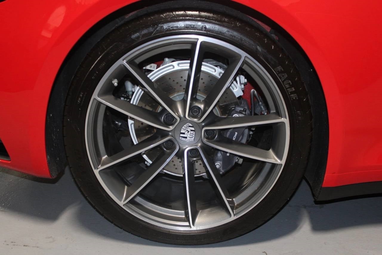 2024 Porsche 911 Carrera