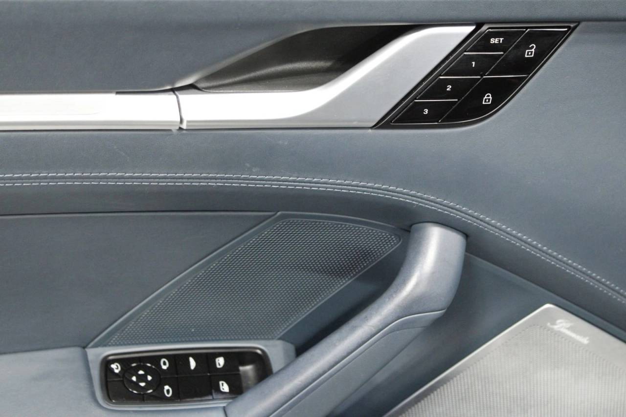 2021 Porsche 911 Carrera 4S Cabriolet