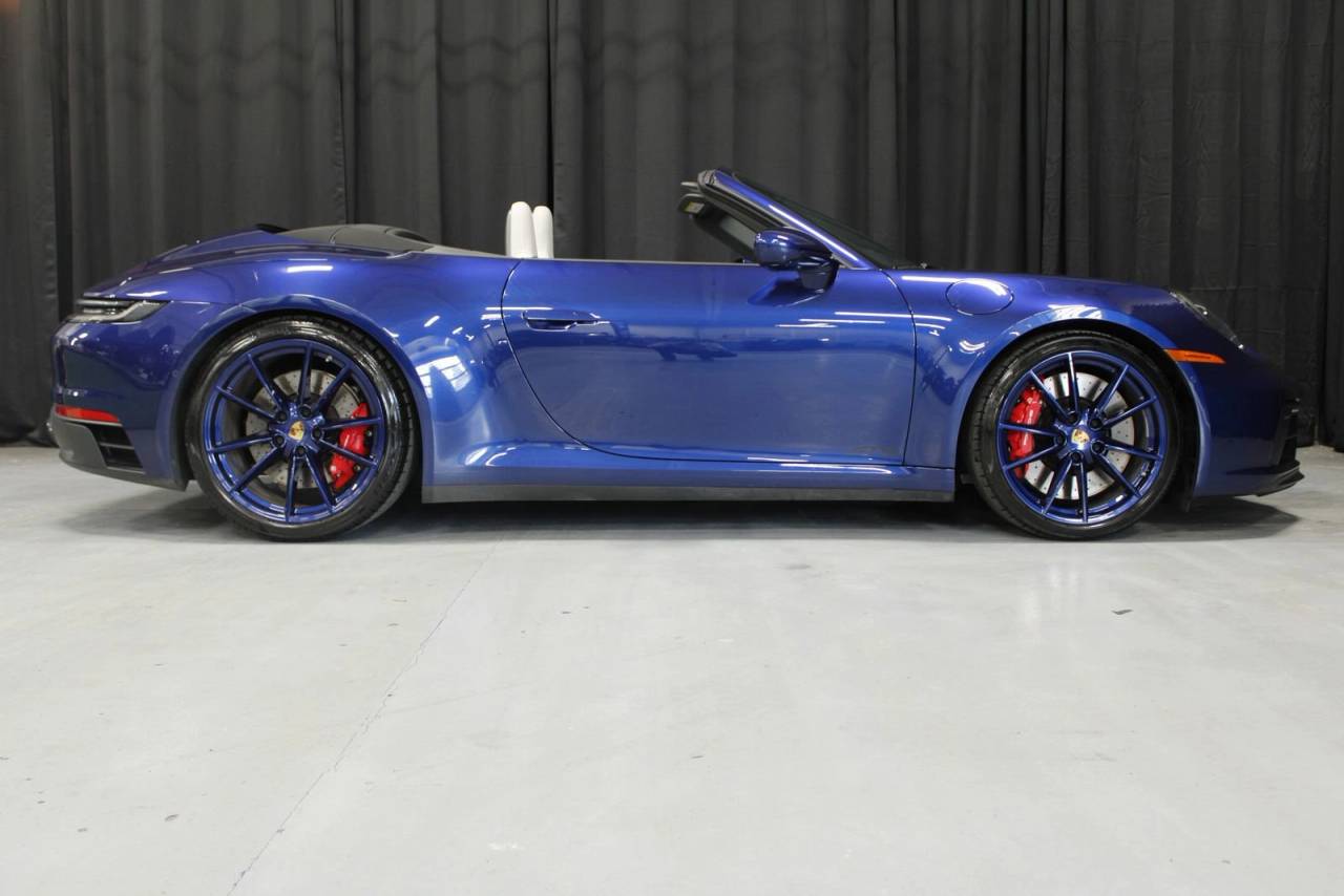 2024 Porsche 911 Carrera 4 GTS Cabriolet
