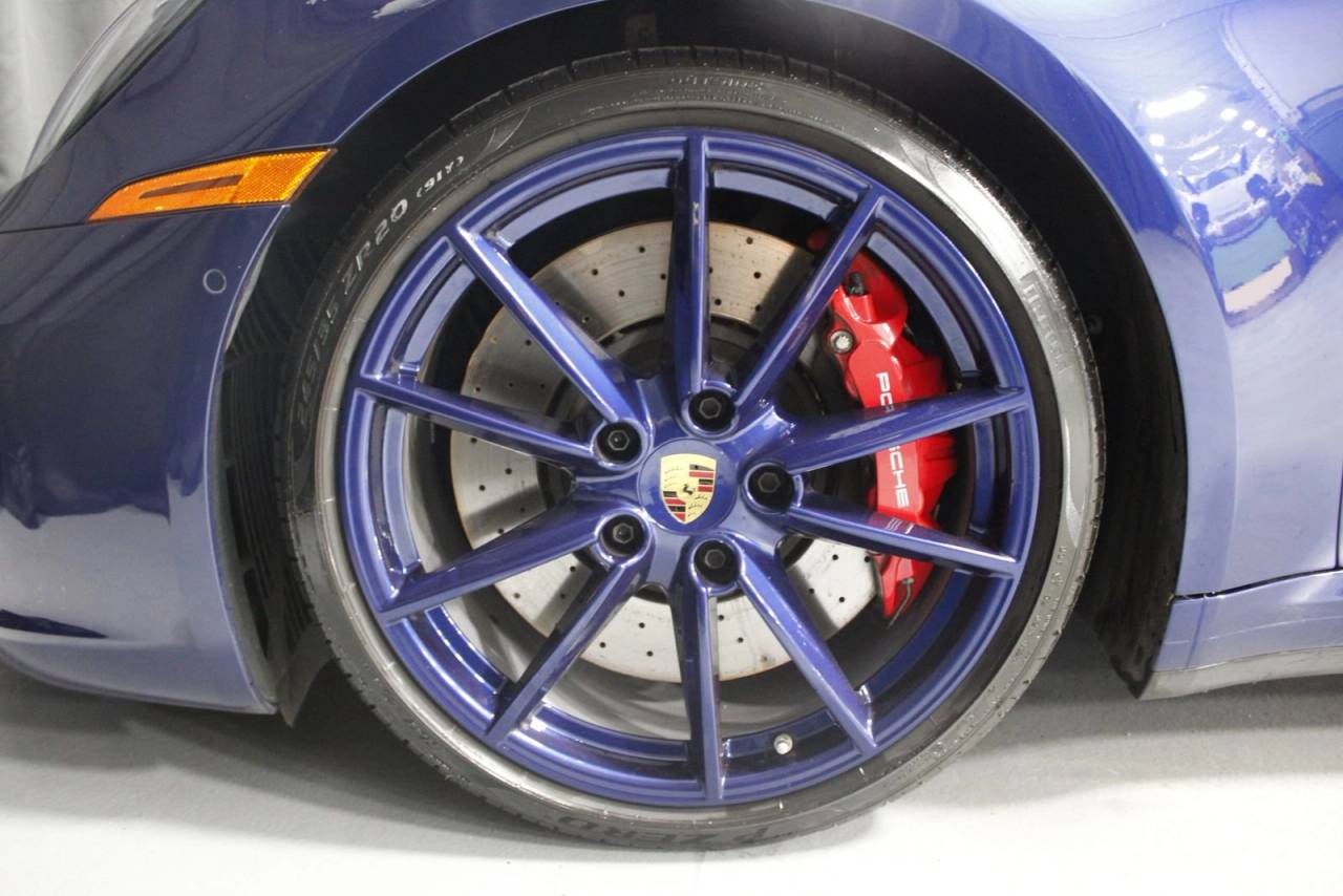 2024 Porsche 911 Carrera 4 GTS Cabriolet