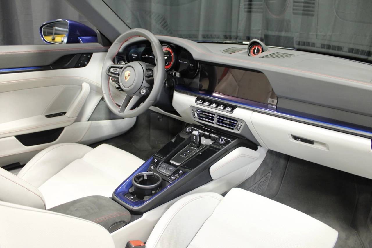 2024 Porsche 911 Carrera 4 GTS Cabriolet